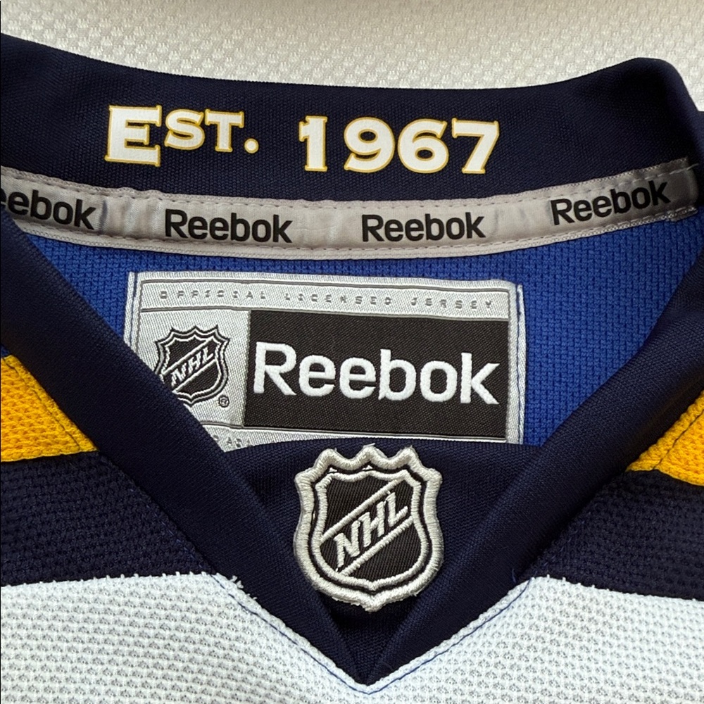 Reebok White and Blue Hockey Jersey. -Small - Picture 4 of 7